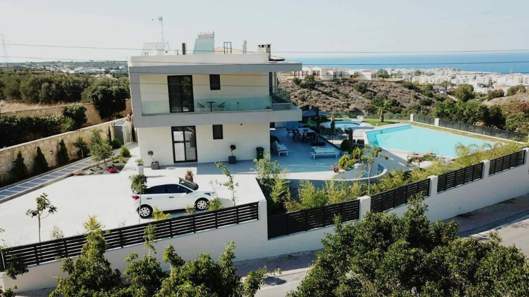 Orama Luxury Villa 4 Bedrooms With Private Pool Херсониссос Экстерьер фото